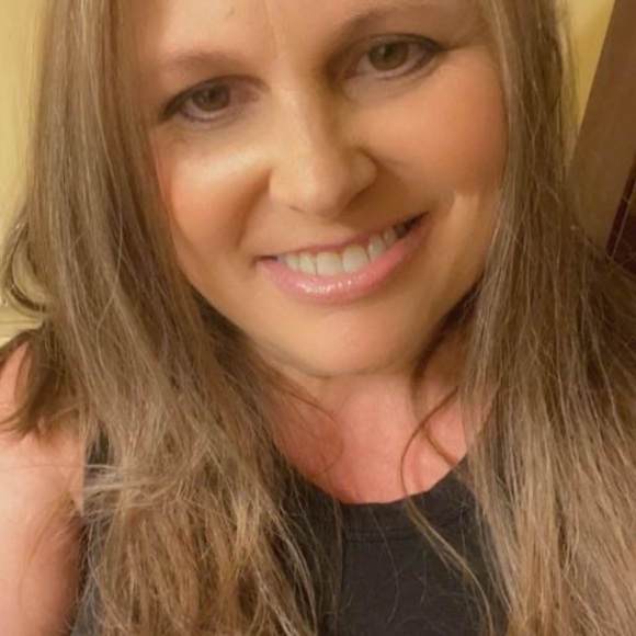 Meet your Posher, Kendra - Picture 1 of 1